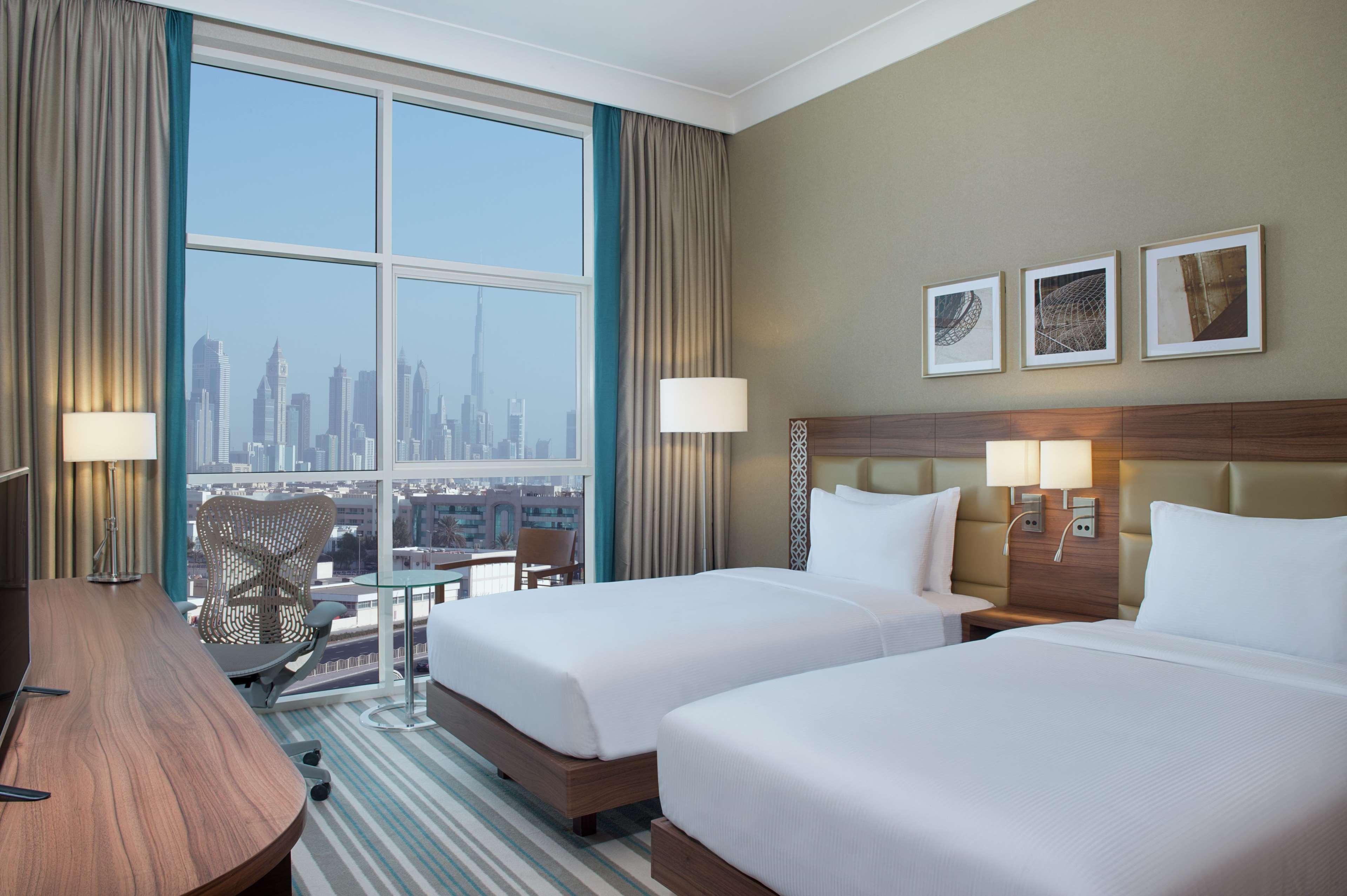 Hilton Garden Inn Dubai Al Mina - Jumeirah Dış mekan fotoğraf